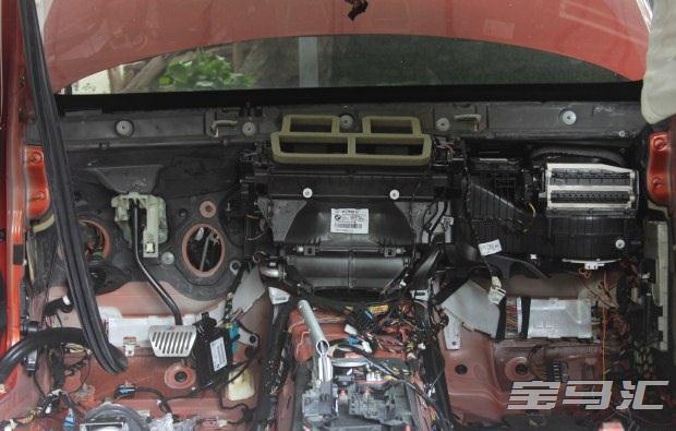牛人就是这么任性!BMW 1系118i移植M135全套动力案例