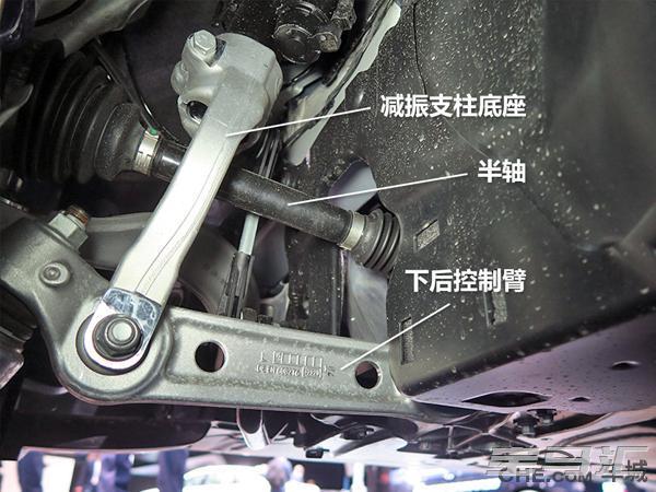 采用前双叉臂后多连杆结构!全新宝马5系底盘解析