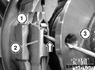 宝马PUMA技术通报-更新带驻车制动器控制单元的EMF伺服单元