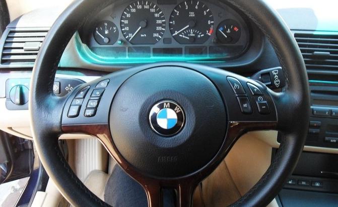 宝马PUMA技术通报-制动时方向盘周向振动