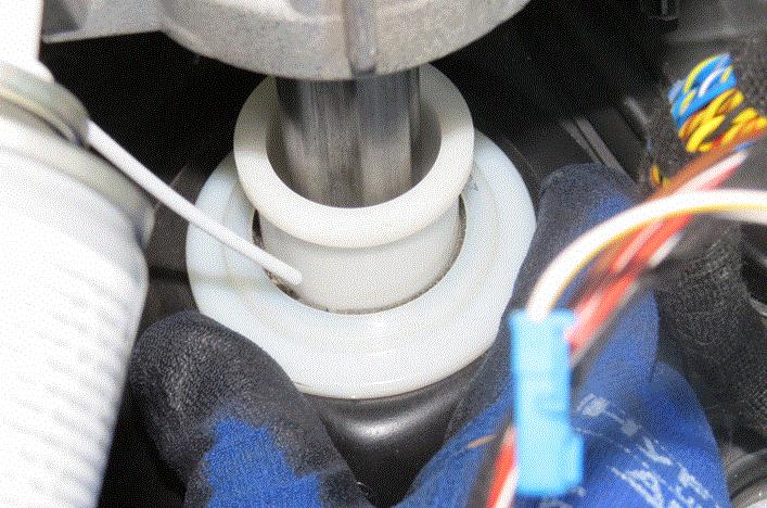 PUMA技术通报-F20/F21/F30/F31/F35转向时有刺耳的咯吱声