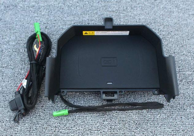 宝马新5系 G30 手机无线充电托盘DYI改装图文教程